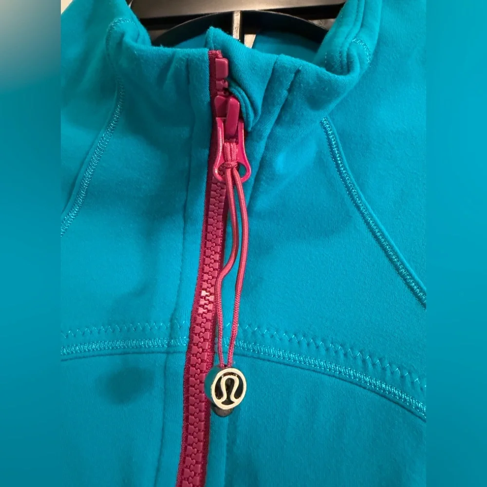 Lululemon Forme II Jacket - Picture 4 of 5